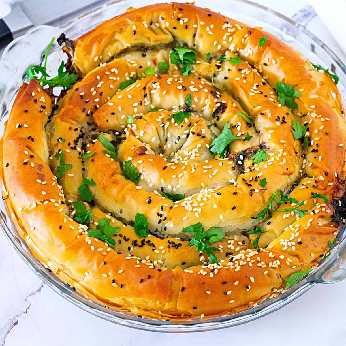 Flaky Spanakopita Spiral with Spinach, Feta, and Crisp Phyllo