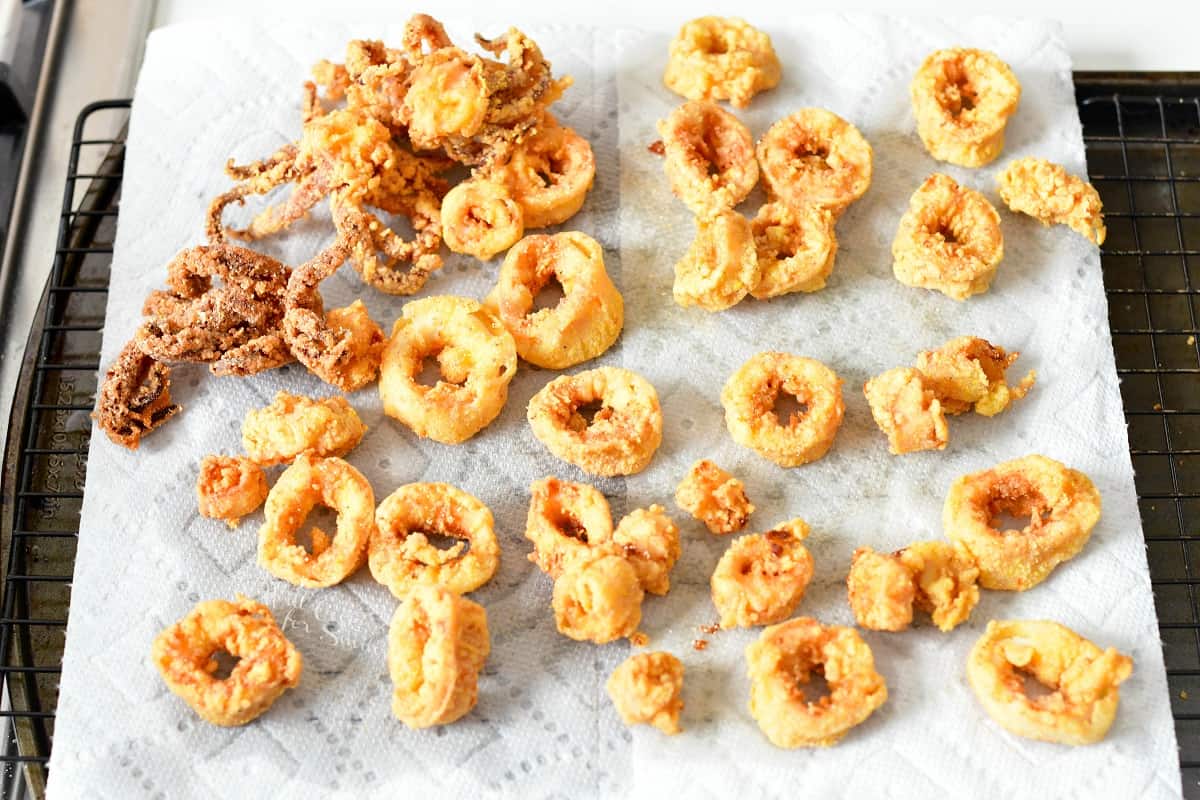 Fried Calamari with Crisp Cornmeal Coating and Marinara